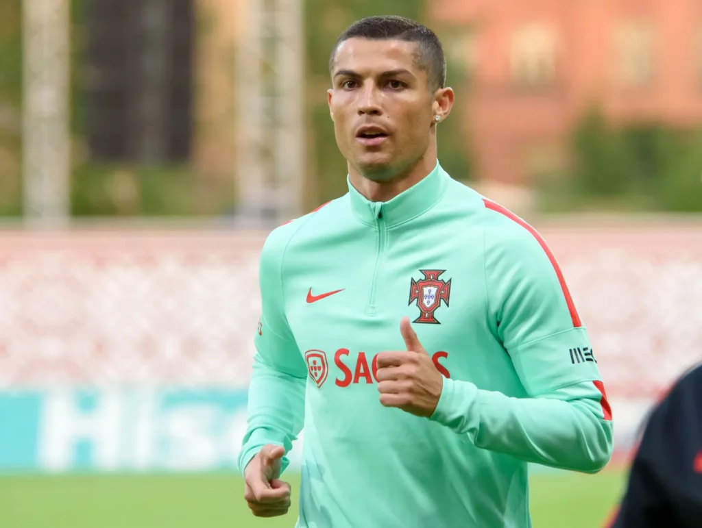 Ronaldo beats Messi, others to become Instagram highest-paid star