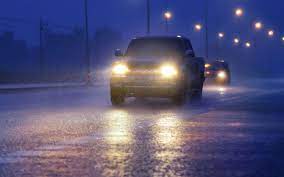5 essential tips for driving safely in the rain
