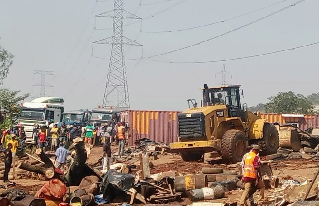 FCTA dislodges traders operating illegally in Katampe Extension