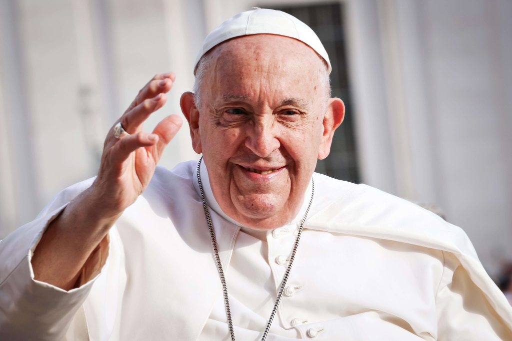 Israel-Hamas war: Pope urges dialogue