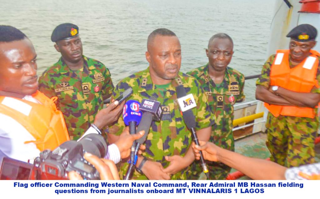 Navy apprehends 17 in Ondo State for crude oil theft