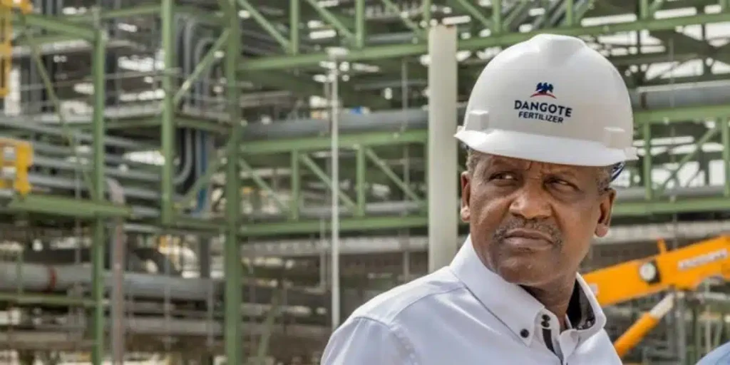 FG permits marketers to lift fuel directly from Dangote refinery